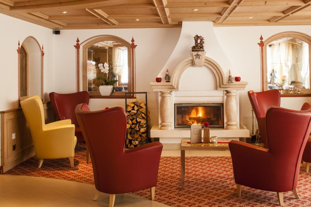 Hotel Welponer Selva di Val Gardena Exterior foto
