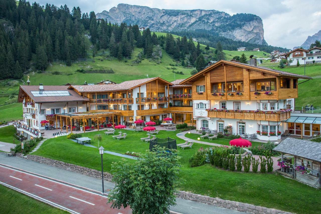 Hotel Welponer Selva di Val Gardena Exterior foto